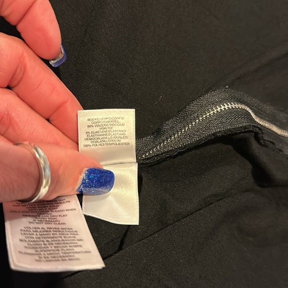 Plus Size Women Clothing - Picture 5 of 5